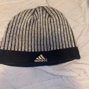 Adidas mens beanie/toboggan, small